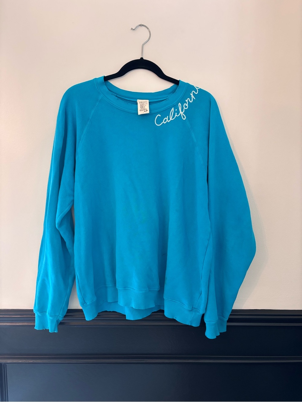 I Stole My Boyfriend’s Short Turquoise "California" Crewneck Sweatshirt - L
